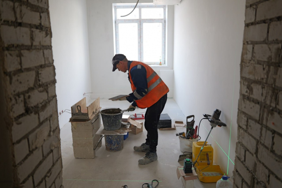 В поликлинике на Шуровой горе готовятся к установке новой мебели