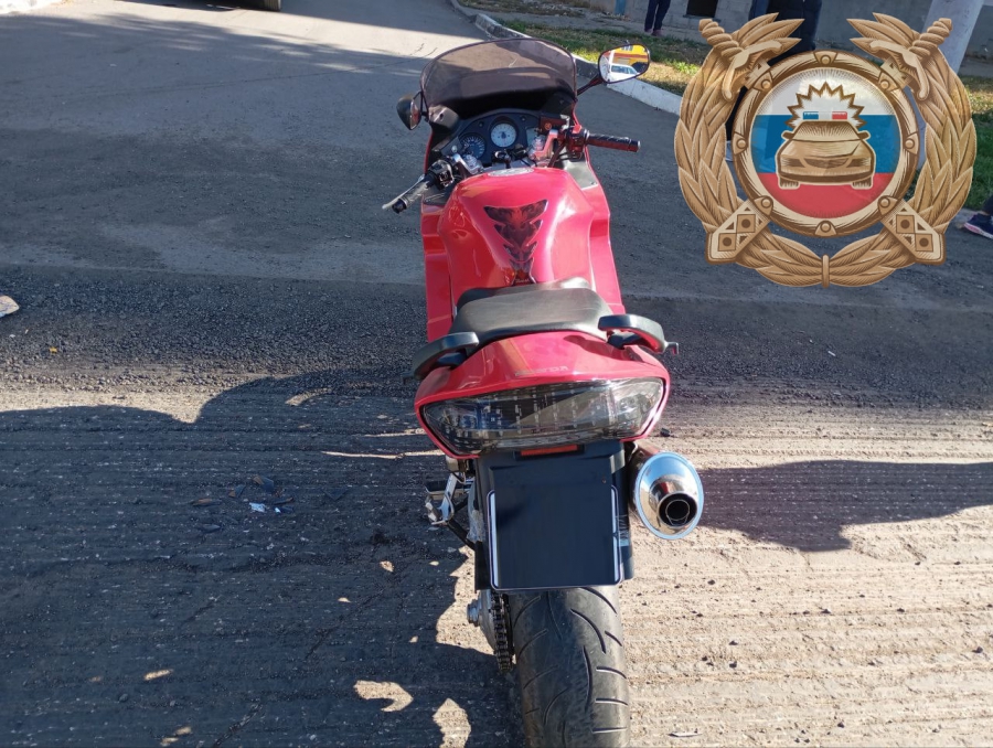 В Энгельсе велосипедист пострадал после ДТП с мотоциклом