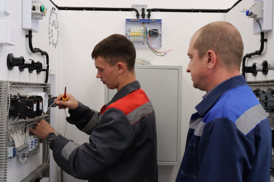 Около 2,5 тысяч студентов начали обучение благодаря проекту «Профессионалитет»