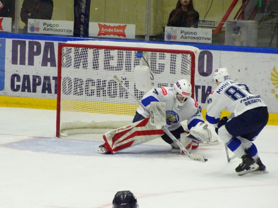 «Кристалл» дома минимально уступил «десантникам»