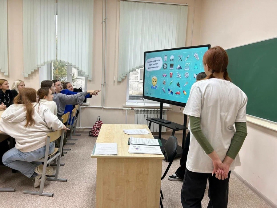 Саратовским школьникам предложили более 40 специальностей в «Профессионалитете»