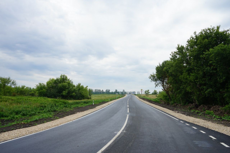 В Саратовской области по нацпроекту отремонтировали 57 километров сельских дорог