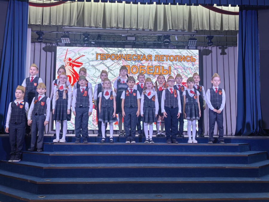 В Саратове наградили призеров патриотического конкурса в честь 80-летия Победы