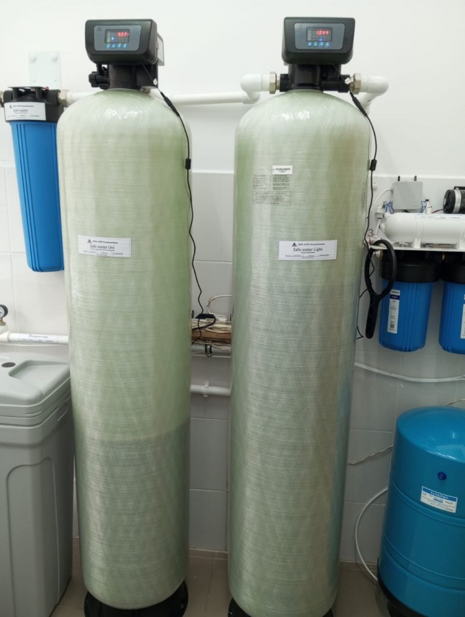 В сельских школах Демьяса и Кочетного установили новое водоочистное оборудование