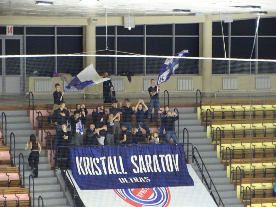 Саратовские хоккеисты оборвали 11-матчевую победную серию лидера