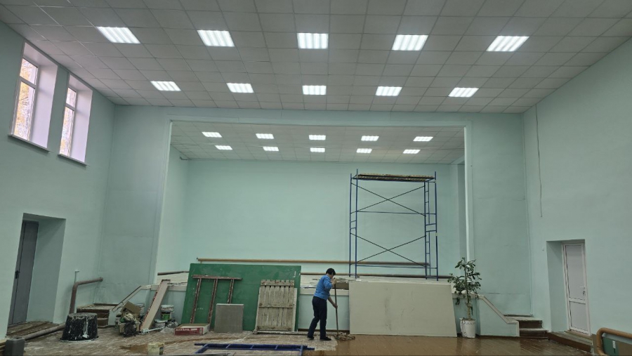 В селе Дергачевского района по региональной программе ремонтируют Дом культуры