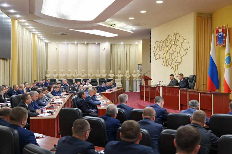 Бусаргин: В Саратовской области разработают план развития для более 100 сел