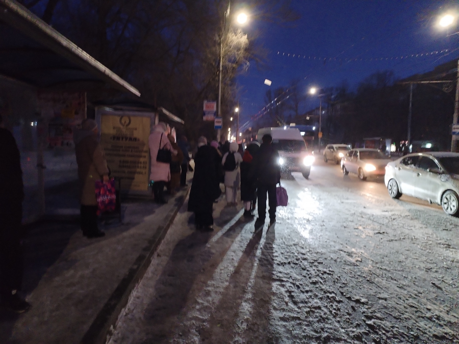 На Большой Горной ограничили проезд: пробки достигли 8 баллов