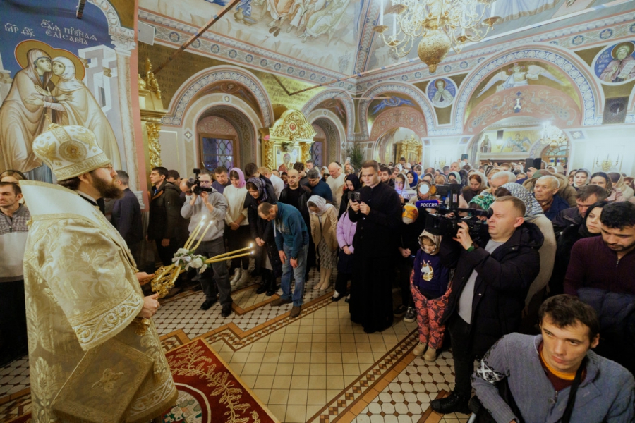Жители Саратовской области празднуют Рождество Христово