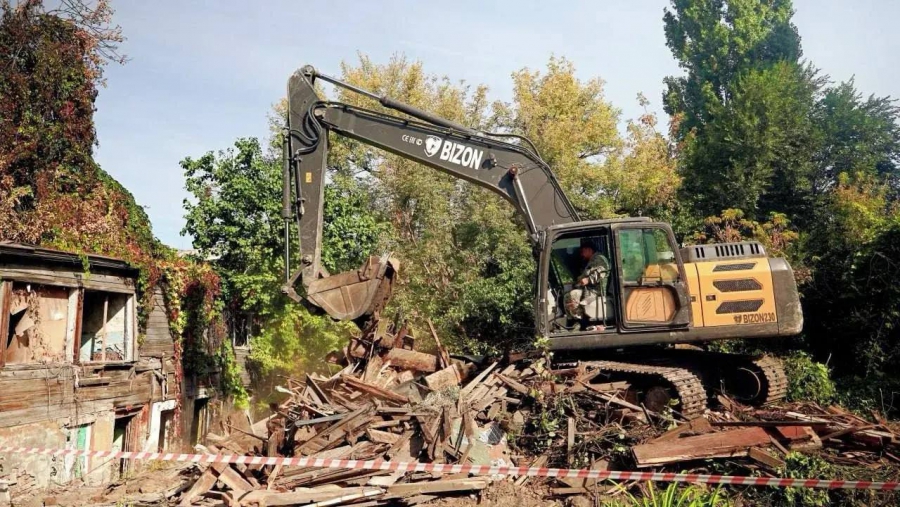 В Саратове потратят 100 млн рублей на снос аварийных домов