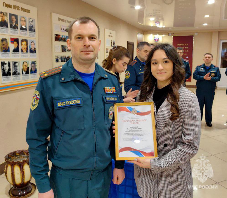 В Саратове вручили благодарственное письмо подростку за спасение тонувшей девочки