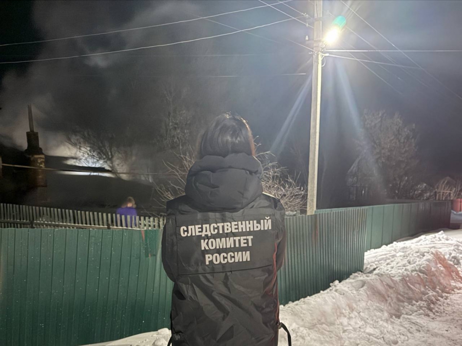 Под Ивантеевкой три человека погибли на пожаре. Возбуждено дело об убийстве