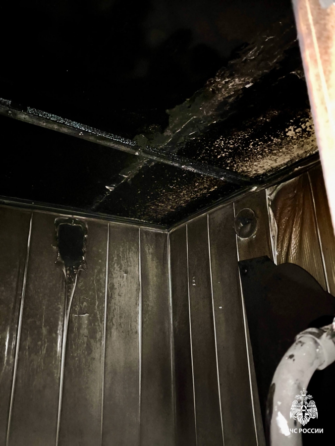 В Балакове из-за пожара с помощью спасустройств эвакуировали жильцов