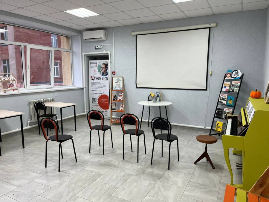 В Марксе после капитального ремонта по нацпроекту «Семья» открылась библиотека