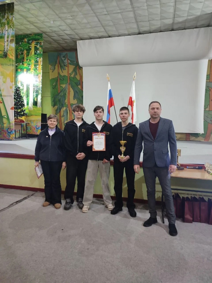 Саратовские юные автомобилисты победили в соревнованиях по автомногоборью