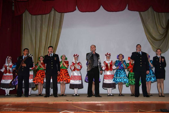 Саратовские полицейские организовали масштабную акцию «Салют Победы»