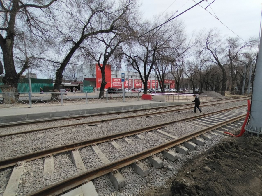 Саратовцам показали новые трехсекционные трамваи «Витязь-М» на маршруте №3