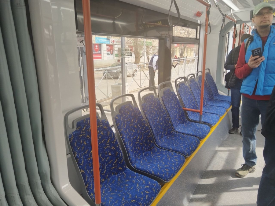 Саратовцам показали новые трехсекционные трамваи «Витязь-М» на маршруте №3