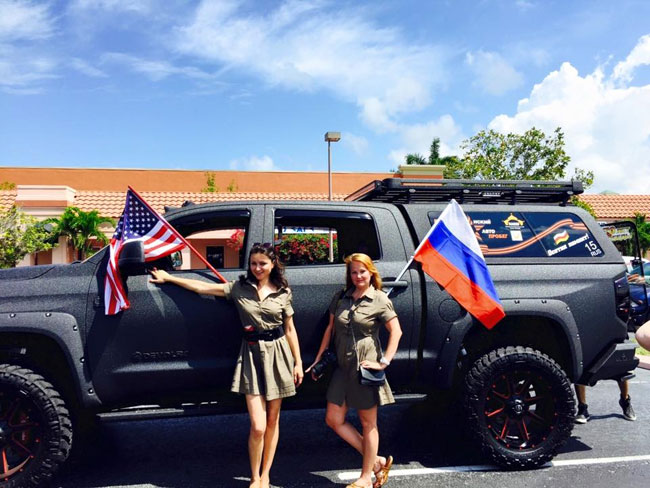 Экс-чиновник из Саратова проехал по дорогам США в честь 70-летия Победы в ВОВ