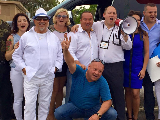 Экс-чиновник из Саратова проехал по дорогам США в честь 70-летия Победы в ВОВ