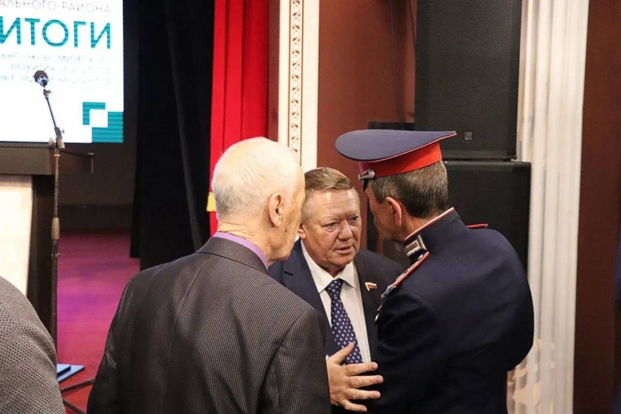 В Балашове создадут комиссию для контроля за качеством ремонта водопровода