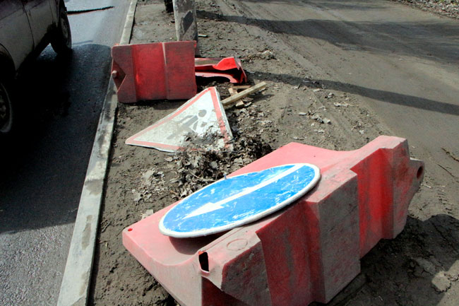 Жители Заводского района стоят в пробках из-за «заброшенного» ямочного ремонта