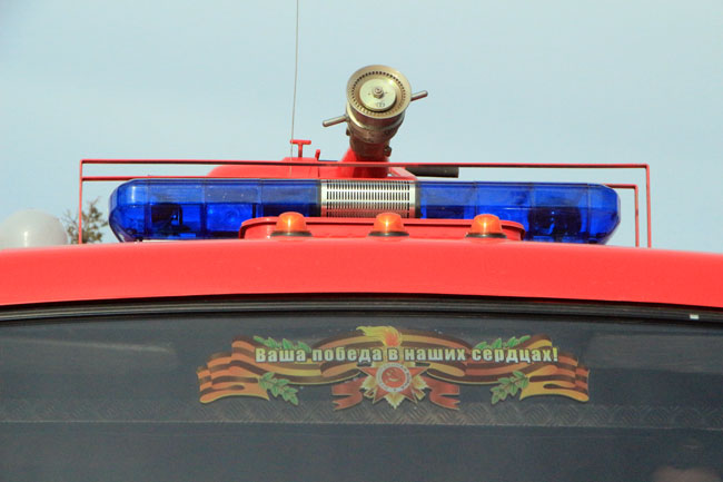 По Московской проехала колонна раритетных пожарных авто