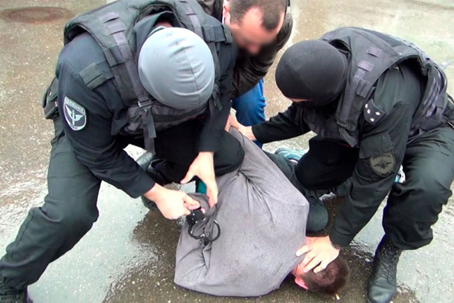 В сетевом магазине пытались установить поддельный терминал