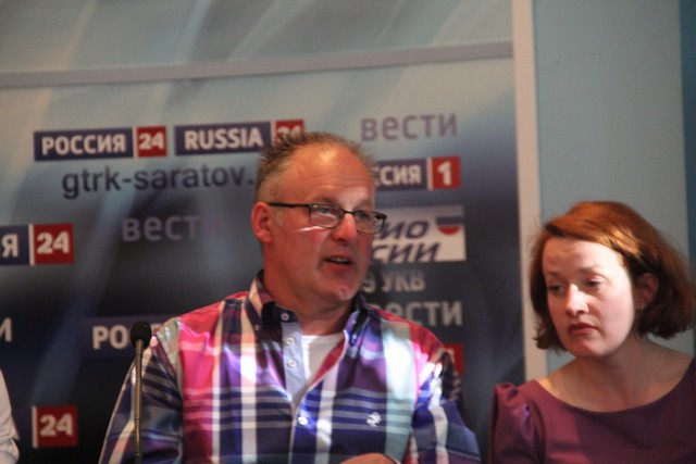 Ирландец научил российских пахарей налаживать плуги