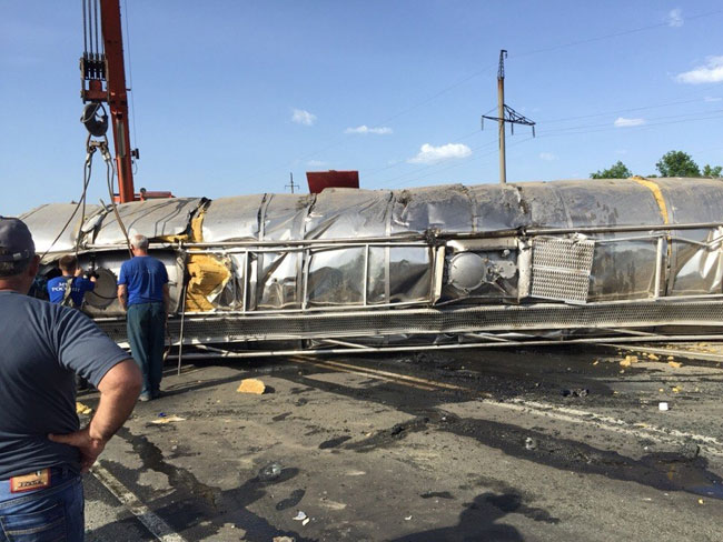 Водитель грузовика сгорел в результате массового ДТП под Красноармейском