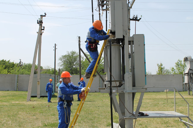 Петровские энергетики подтвердили лидерство в конкурсе профессионального мастерства