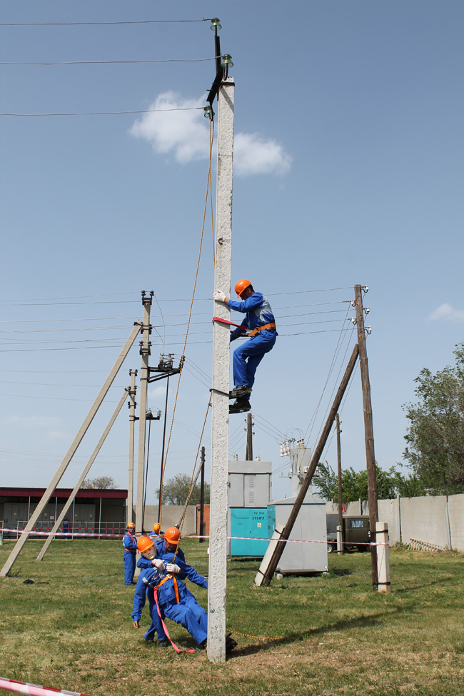 Петровские энергетики подтвердили лидерство в конкурсе профессионального мастерства