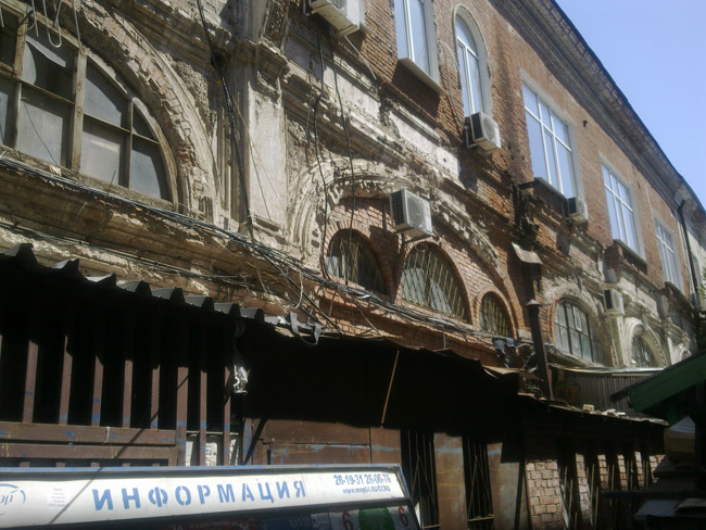 Общественники обеспокоены разрушением Пассажа Лаптева