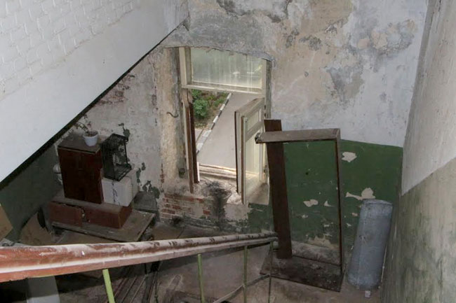 Рейд ОНФ. На Чернышевского ветер снес у дома крышу