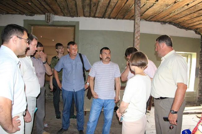 Рейд ОНФ. На Чернышевского ветер снес у дома крышу