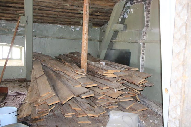 Рейд ОНФ. На Чернышевского ветер снес у дома крышу