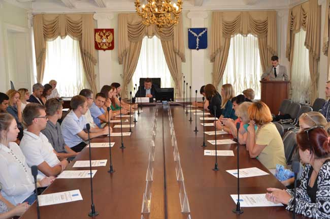 В Саратове наградили организаторов «Волжской волны»