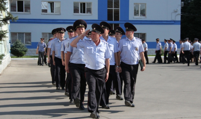 Бдительных соседей наградили за помощь в поимке убийцы