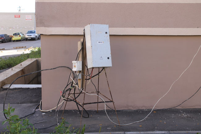 Заселение домов для детей-сирот в 10-м микрорайоне вновь сорвано