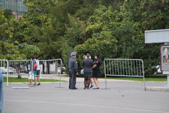 Саратовцы отмечают День трезвости плясками под народные песни