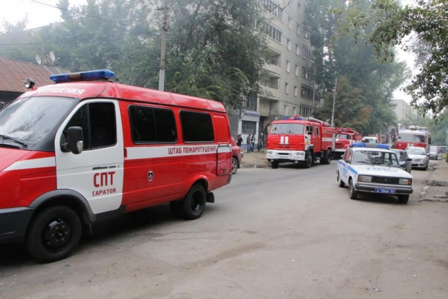 Сообщается о погибшем на пожаре в центре Саратова