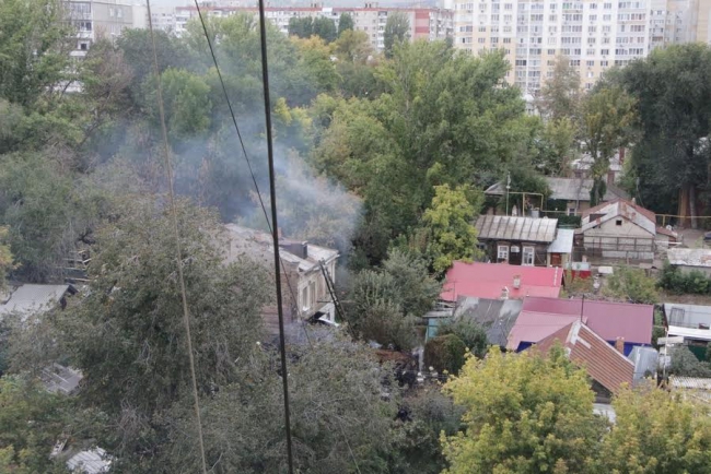 Сообщается о погибшем на пожаре в центре Саратова