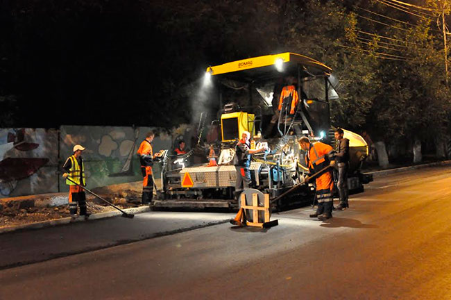 Грищенко призвал не форсировать ремонт дорог: Они должны прослужить долго