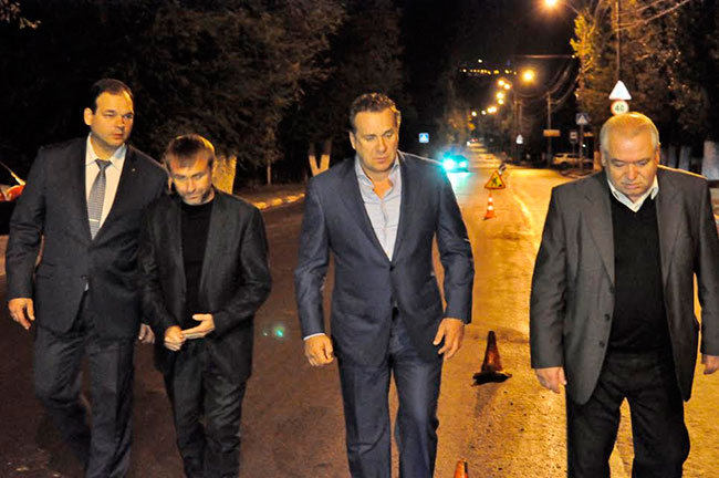 Грищенко призвал не форсировать ремонт дорог: Они должны прослужить долго