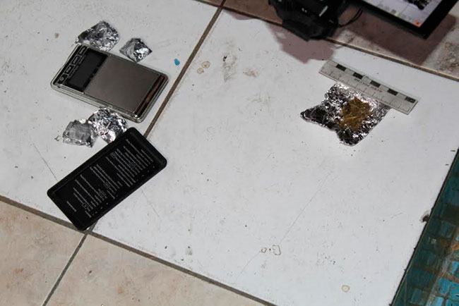 В стриптиз-клубе Саратова задержаны наркоторговцы и проститутки