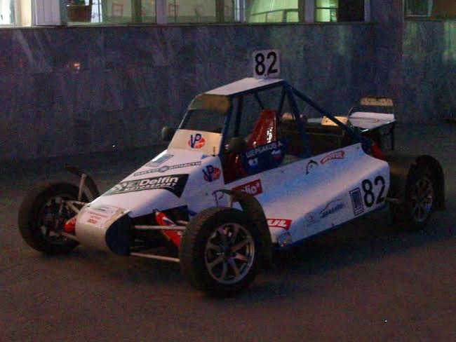 Хоккеисты «Кристалла» уступили казанскому «Барсу»