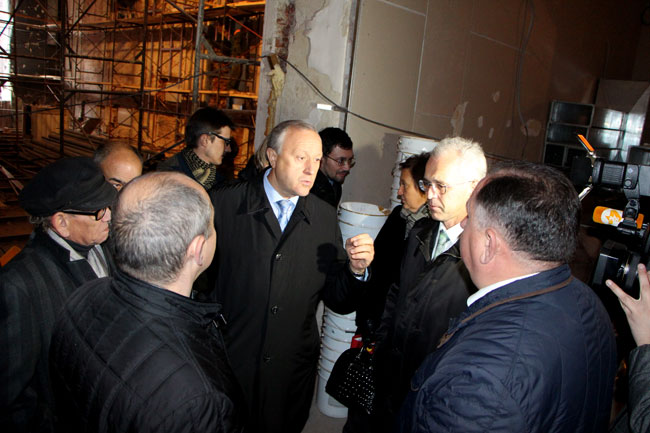 Губернатор ждет от худрука ТЮЗа замечаний по реконструкции