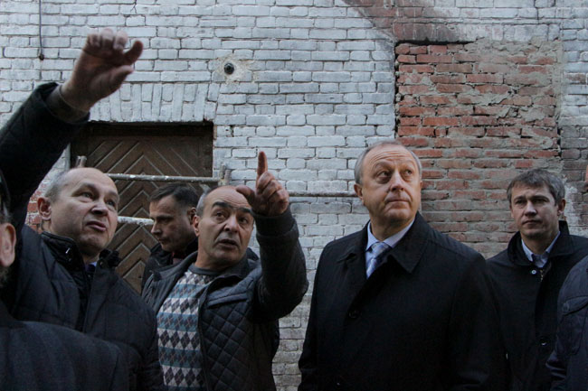 Губернатор ждет от худрука ТЮЗа замечаний по реконструкции