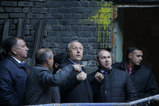 Губернатор ждет от худрука ТЮЗа замечаний по реконструкции