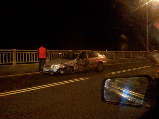 Водитель впал в кому после массового ДТП на мосту Саратов-Энгельс